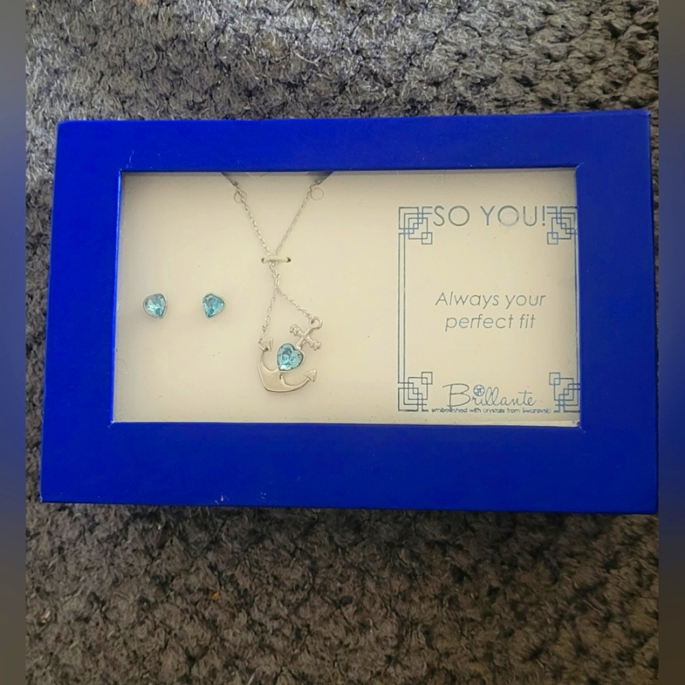 Brillante Swarovski Earrings & Necklace